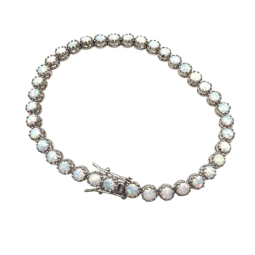 Silver Plated And faux Opal Beautiful Dainty Bracelet 8”